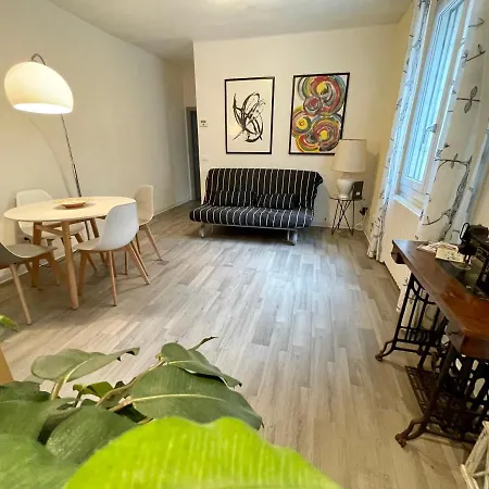Apartamento 1nterno 1 *