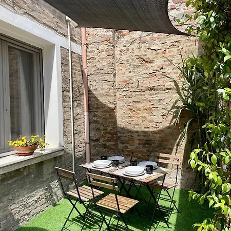 Apartment 1nterno 1